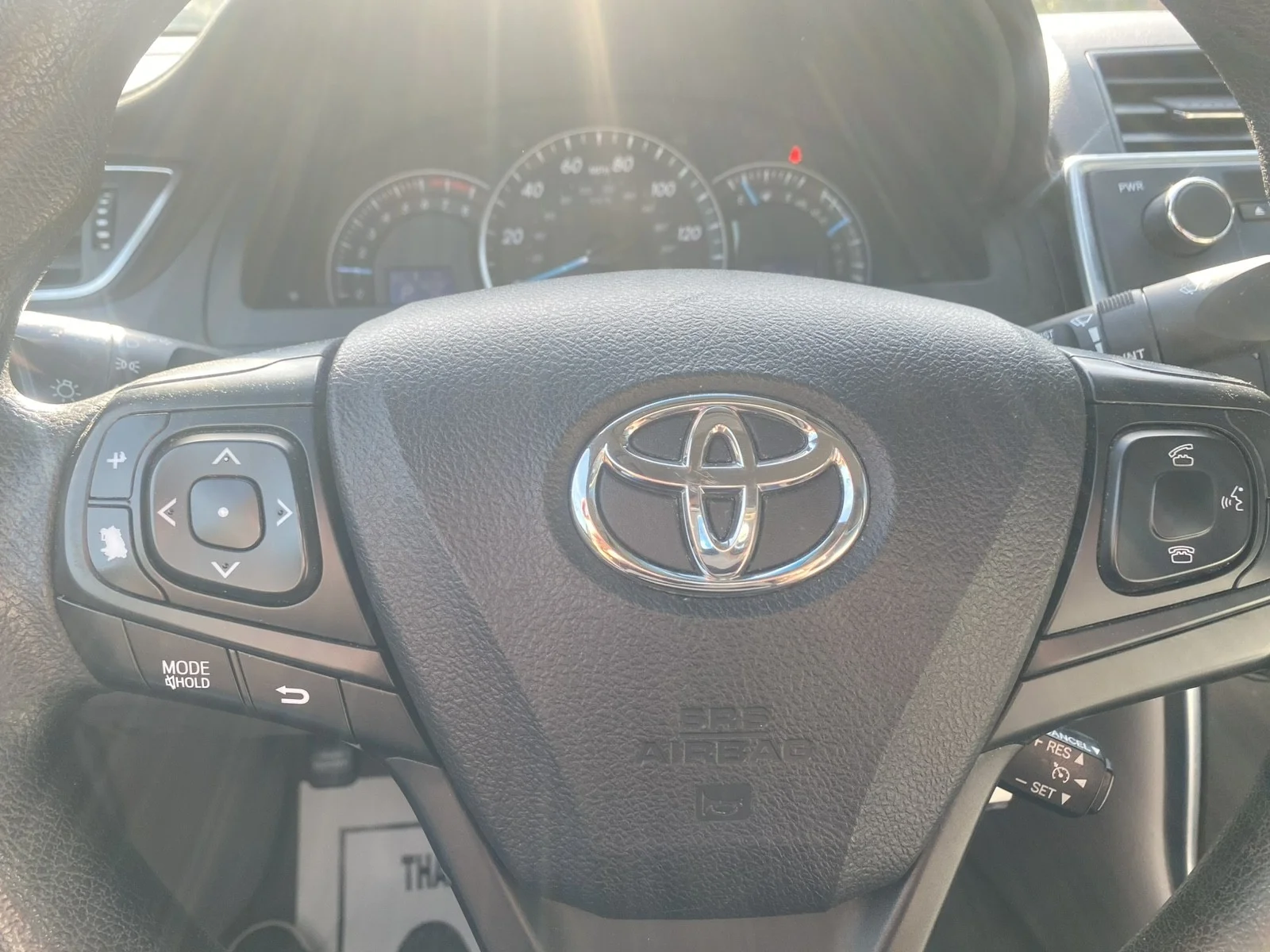 Used 2015 Blue Toyota LE image 12