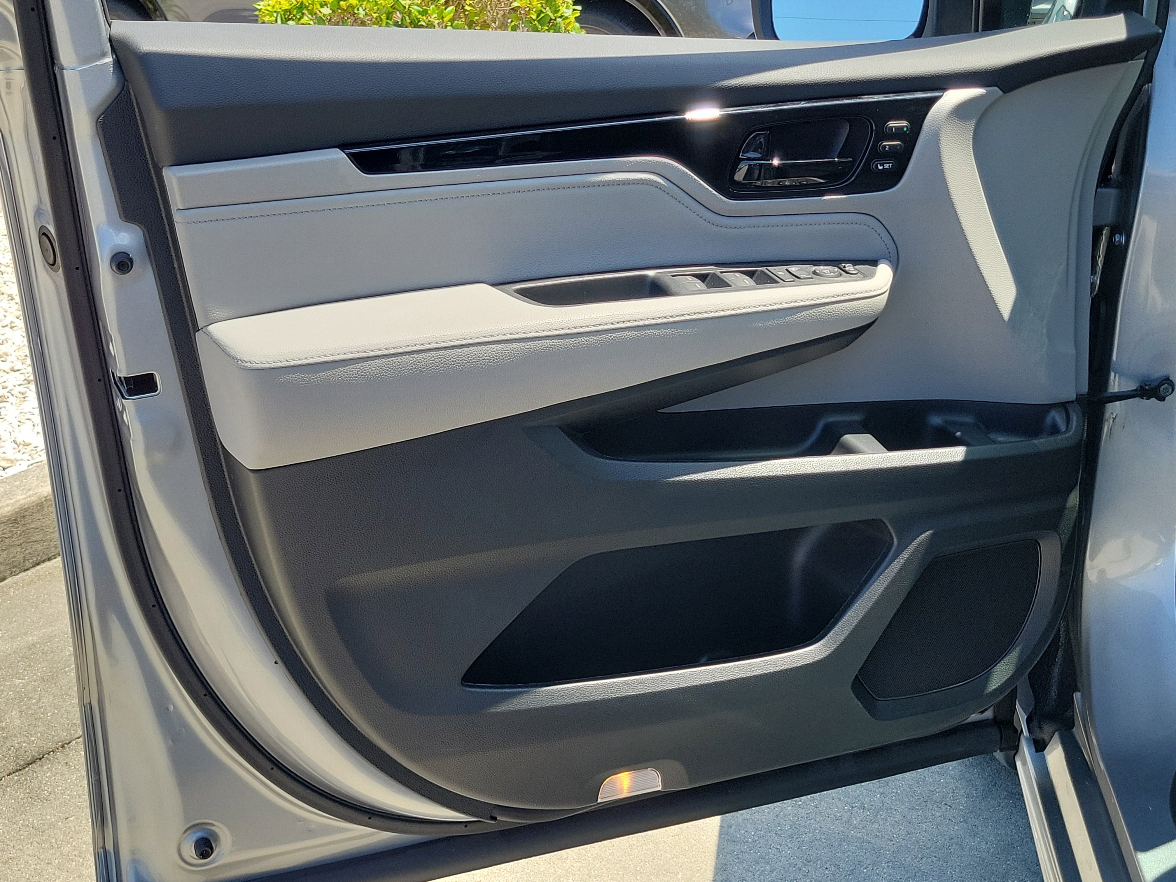 Used 2023  Honda Touring image 29