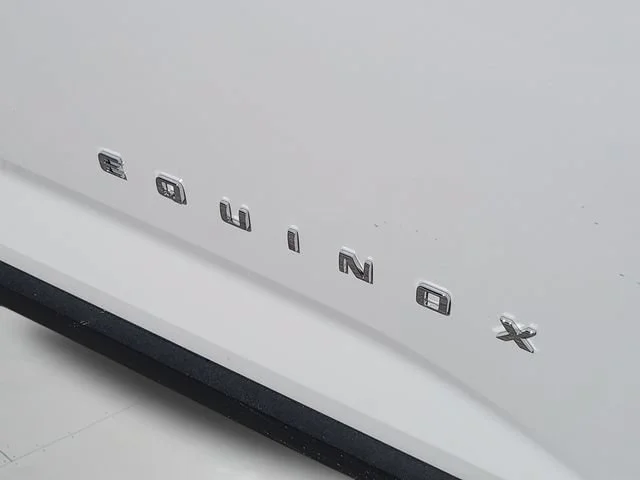New 2027 Summit White Chevrolet LT image 33