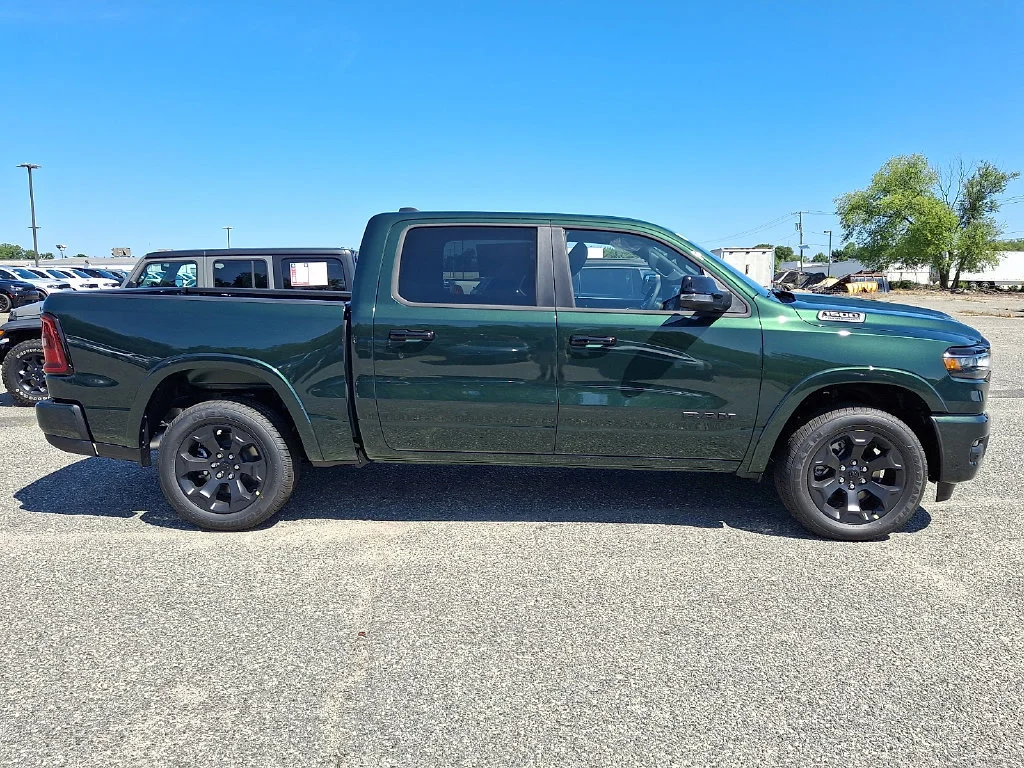 New 2027 Serrano-Green Metallic Exterior Paint RAM Big Horn image 9