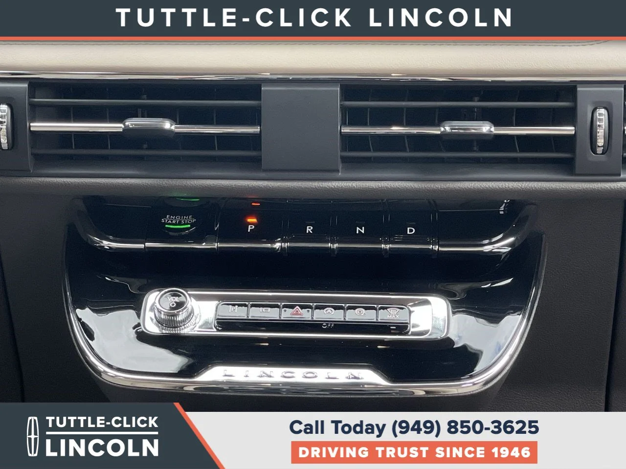 Used 2024 PRISTINE WHITE ME Lincoln Premiere image 22
