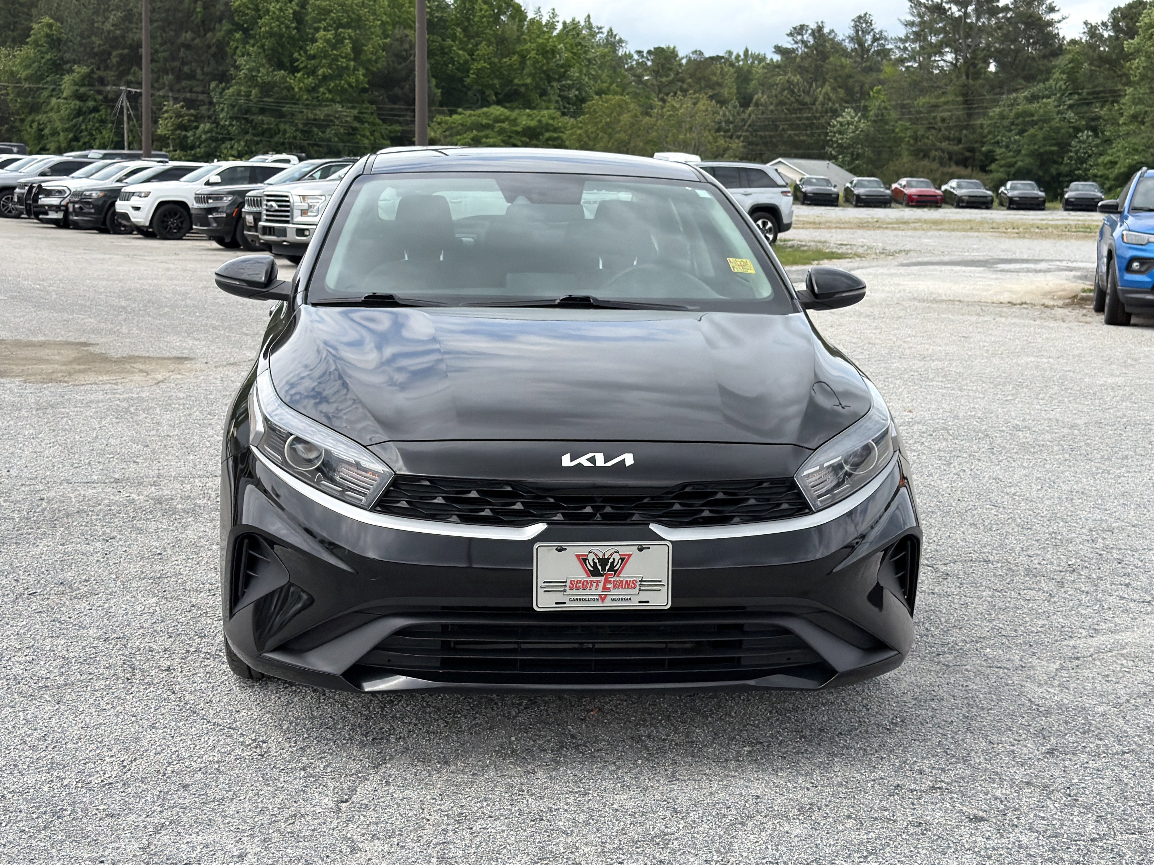 Used 2023 Aurora Black Kia LXS image 3