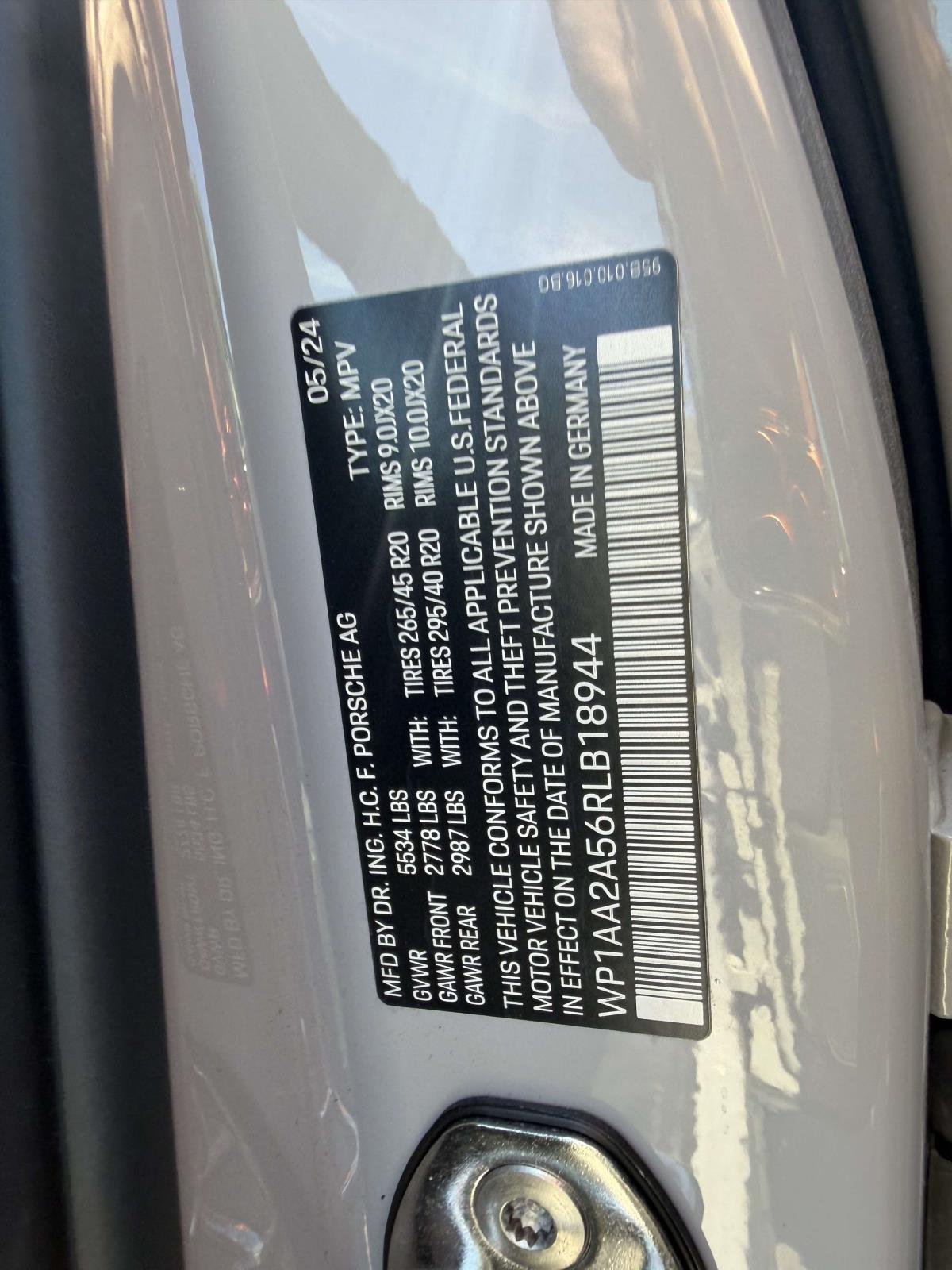 Certified Used 2024  Porsche  image 22