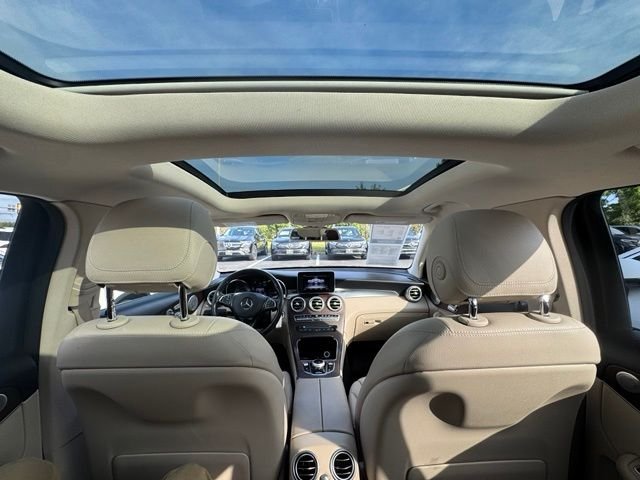 Used 2019 Black Mercedes-Benz GLC 350e image 22