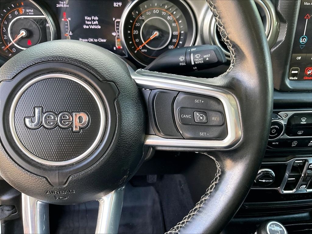 Used 2022 White Jeep Overland image 23