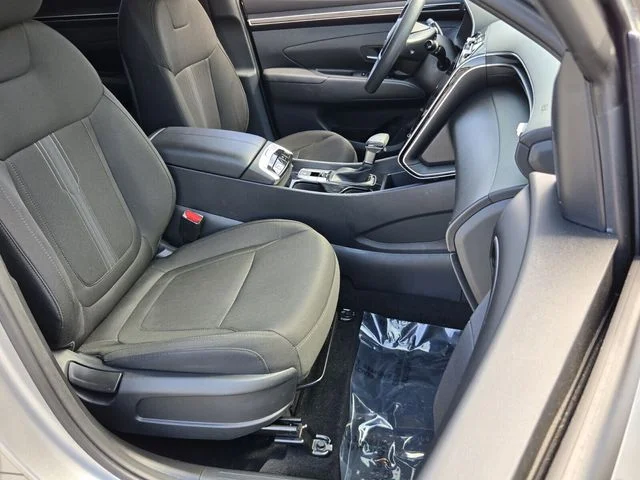 Used 2024 Silver Hyundai SEL image 16