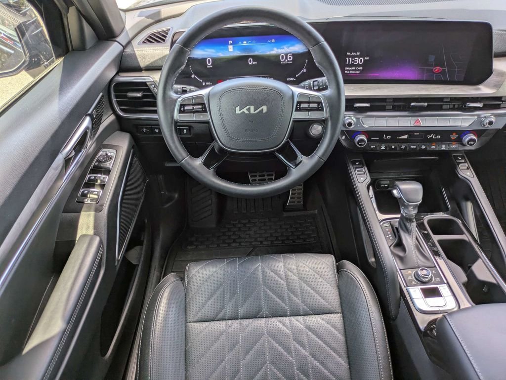 Used 2025 Gray Kia SX X-Line image 22