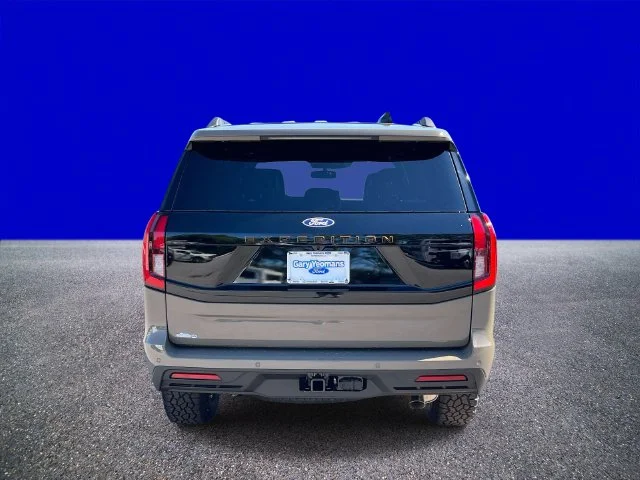 New 2027 Gray Ford Tremor image 4