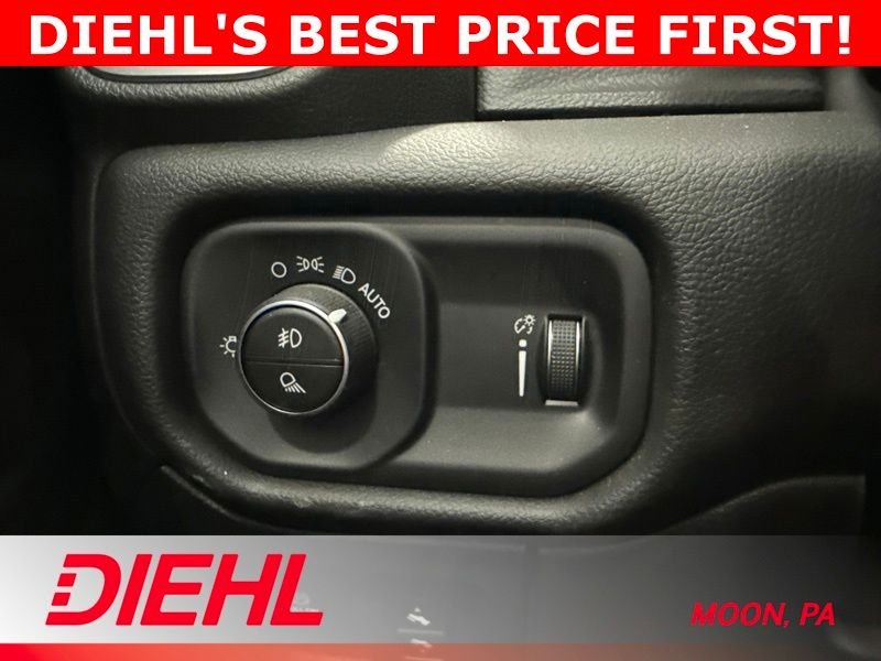 Used 2024 White Ram Big Horn/Lone Star image 20