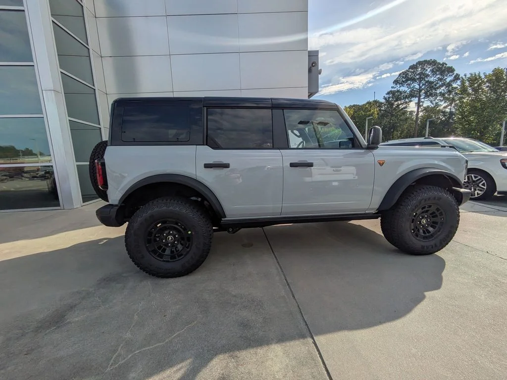 New 2026 White Ford Badlands image 3