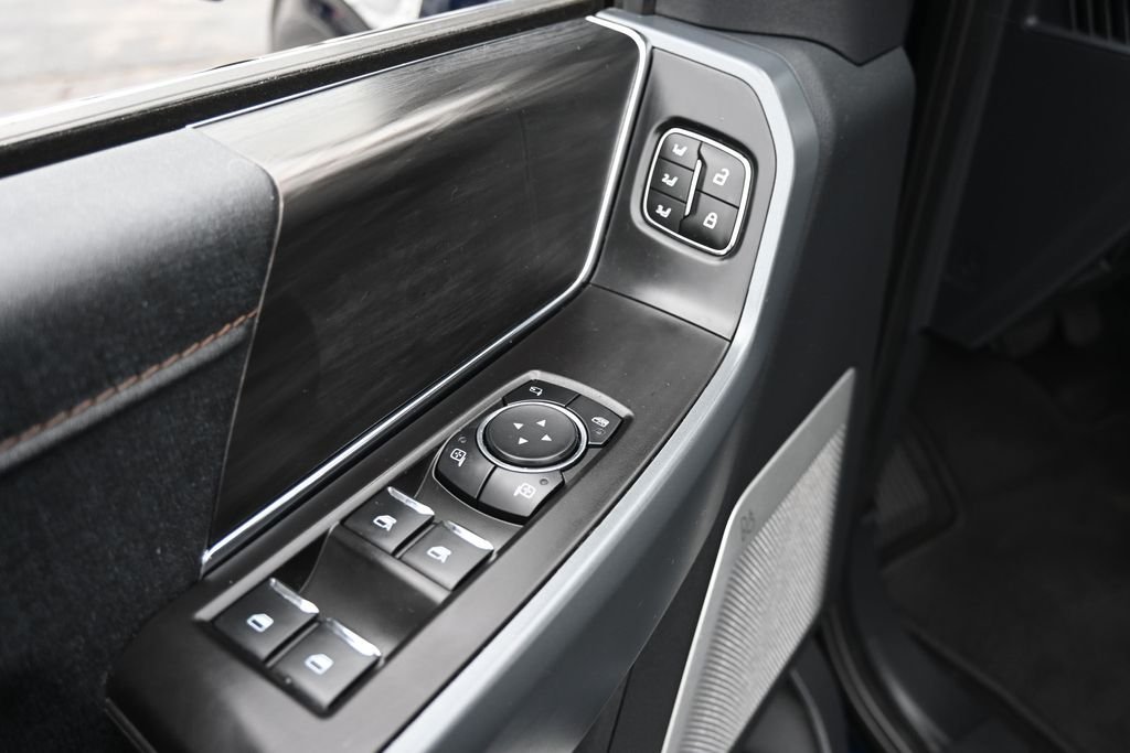 Used 2024 Black Ford Lariat image 21