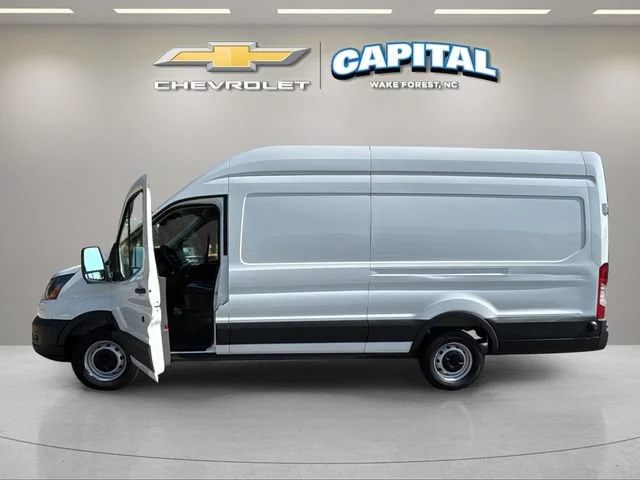 Used 2025 White Ford NA image 10