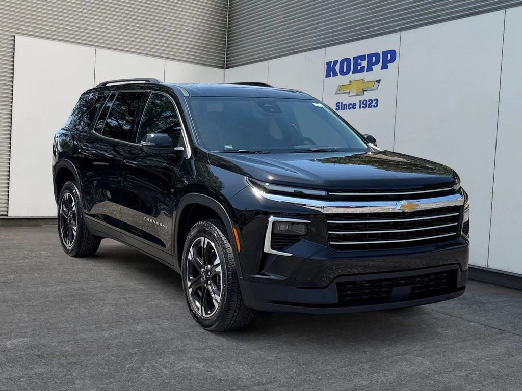 New 2027 Mosaic Black Metallic Chevrolet LT image 7