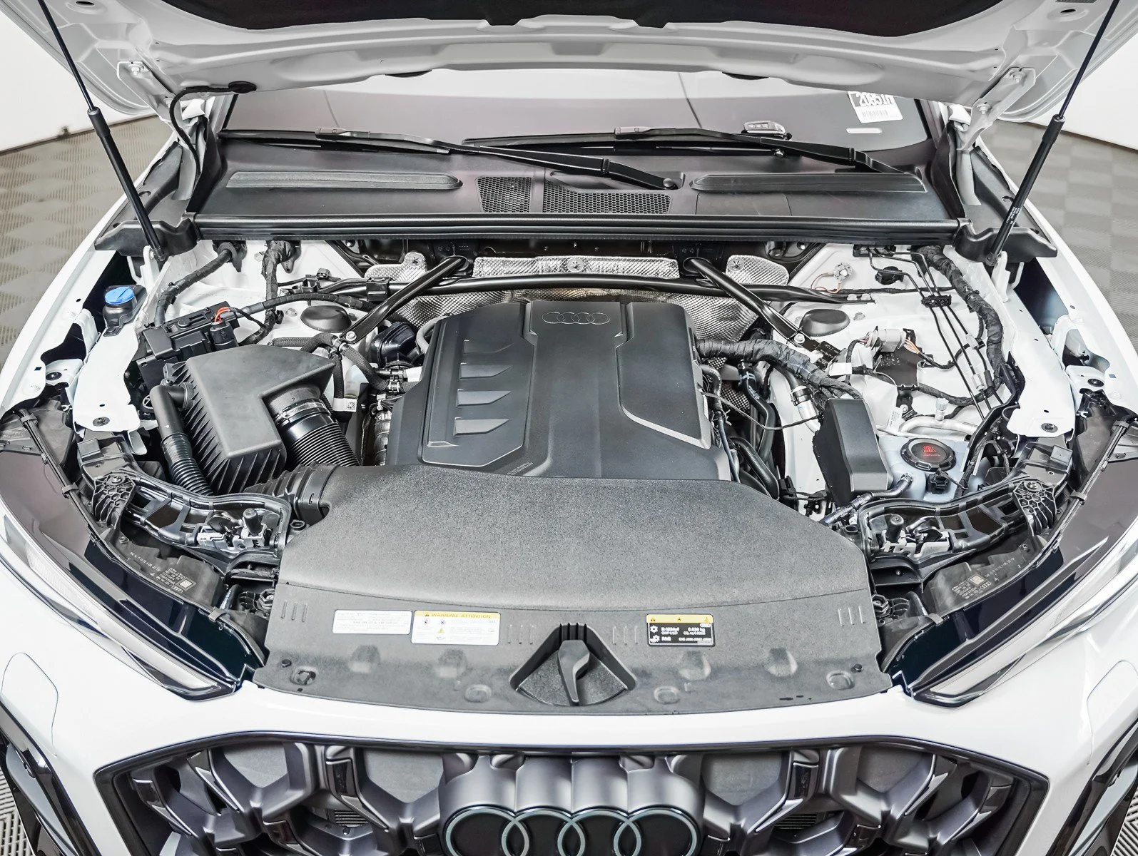 New 2026 Glacier White Metallic Audi Premium image 4