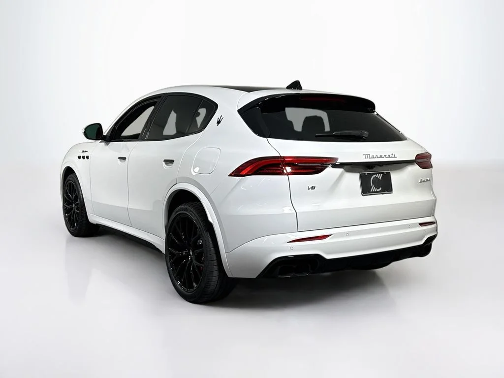 New 2026 Bianco Maserati Modena image 3