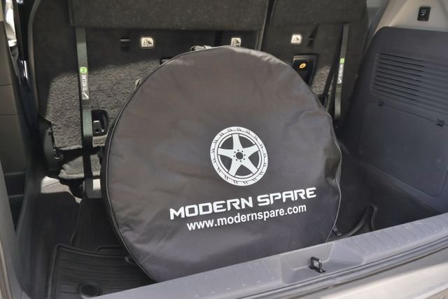 Used 2023 Silver Toyota XLE image 23