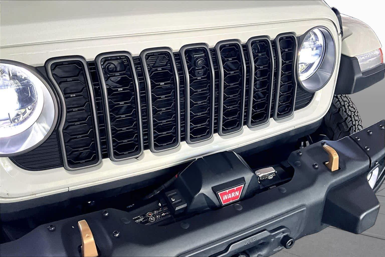 Used 2025 Bright White Clearcoat Jeep Rubicon 392 Final Edition image 29