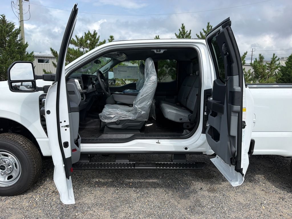 New 2026 Oxford White Ford F-350® XL image 12