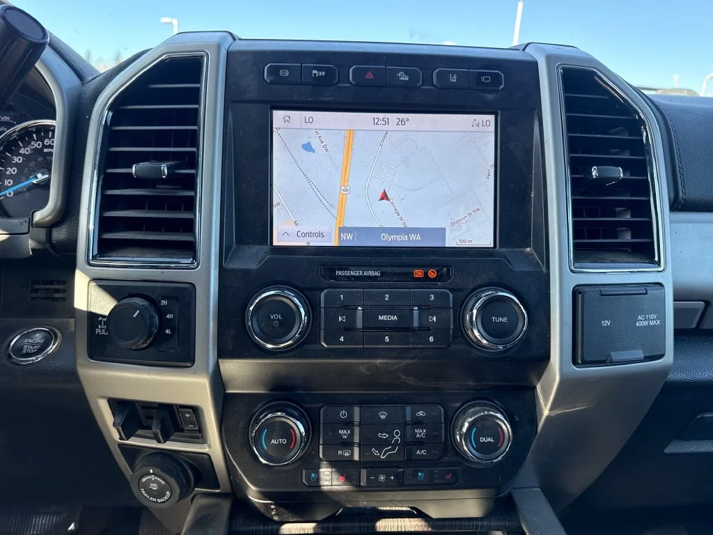 Used 2020 Blue Ford Lariat image 24