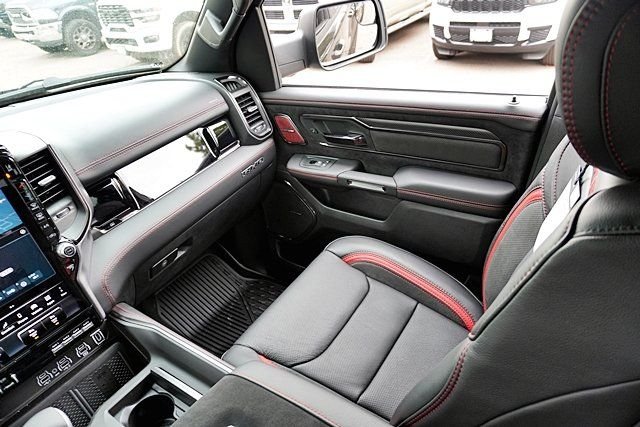 New 2026 Diamond Black Crystal Pearl-Coat Exterior Paint RAM RHO image 26