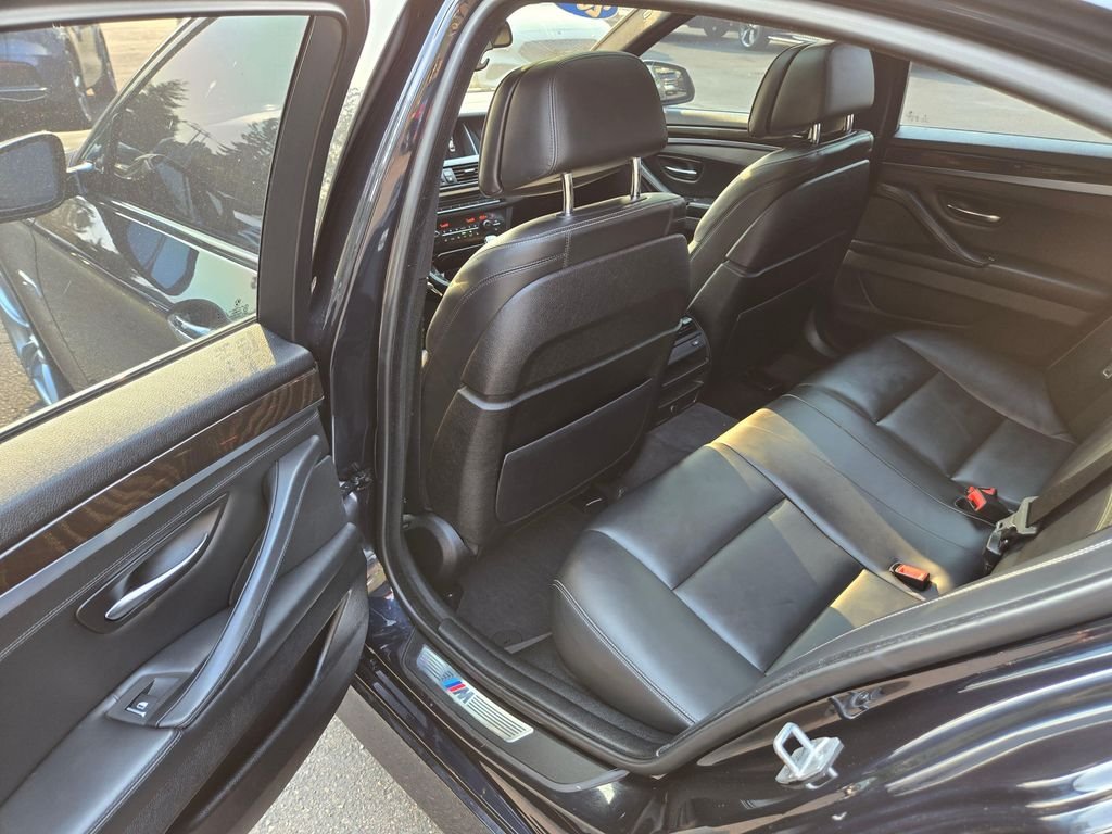Used 2015 Carbon Black Metallic BMW 550i xDrive image 15