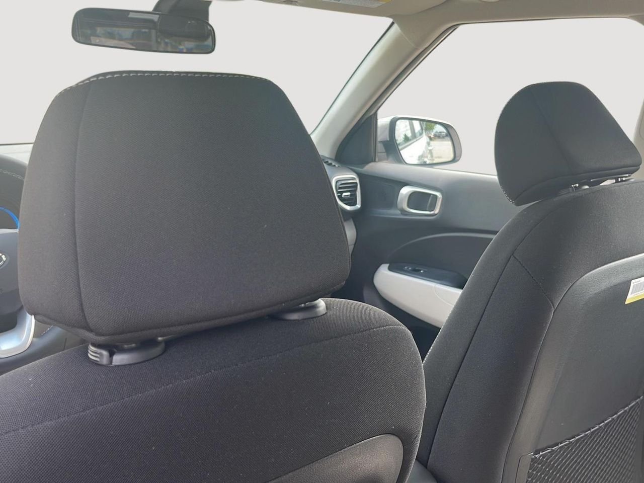 New 2026 Shimmering Silver Hyundai SEL image 48