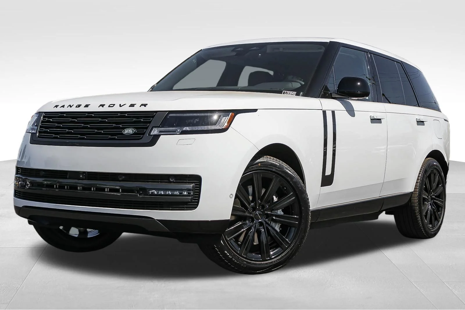 New 2026 Fuji White Land Rover SE image 1