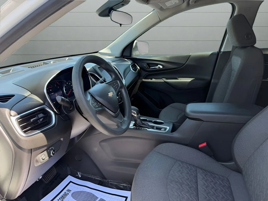 Used 2023 White Chevrolet LT image 20