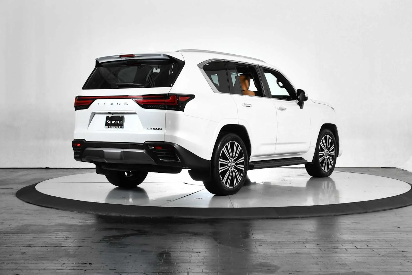 Certified Used 2026 SONIC QUARTZ Lexus Luxury image 7