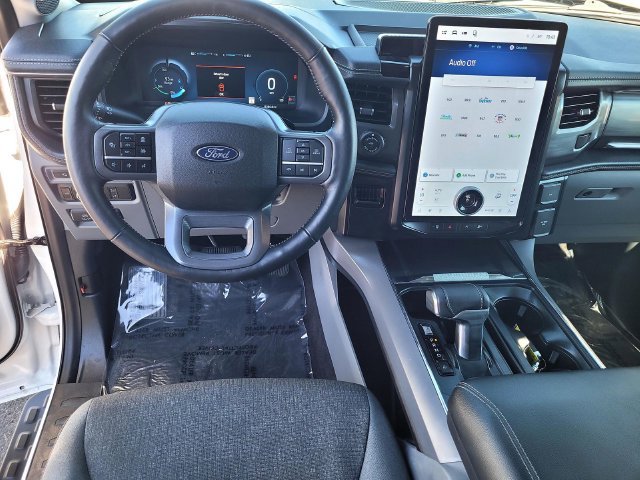 Used 2024 White Ford Flash image 9