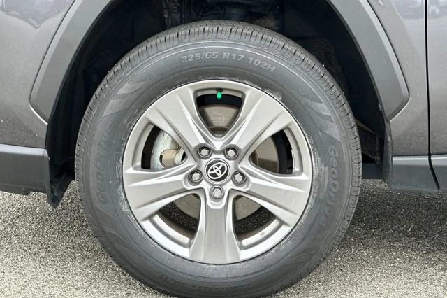 Used 2024 Gray Toyota XLE image 34