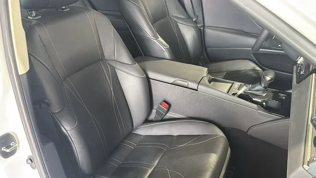 Used 2023 White Lexus 350 Luxury image 11