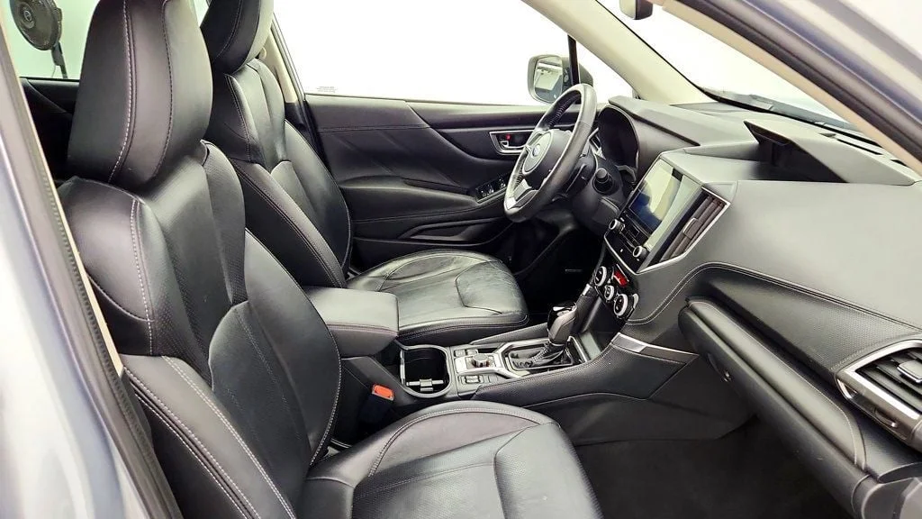 Used 2020 Ice Silver Metallic Subaru Touring CVT image 24