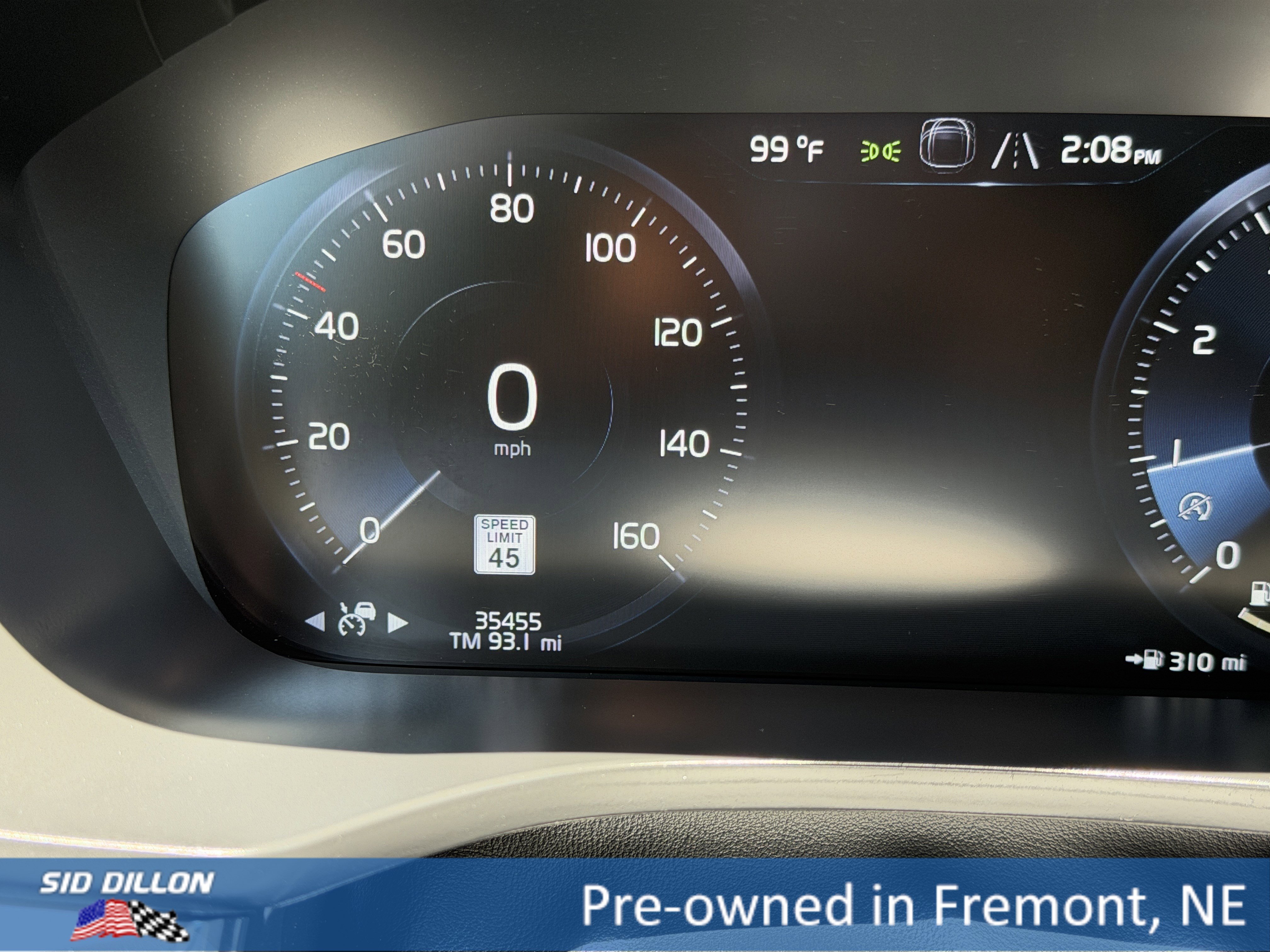 Used 2020 Fusion Red Metallic Volvo Inscription image 18