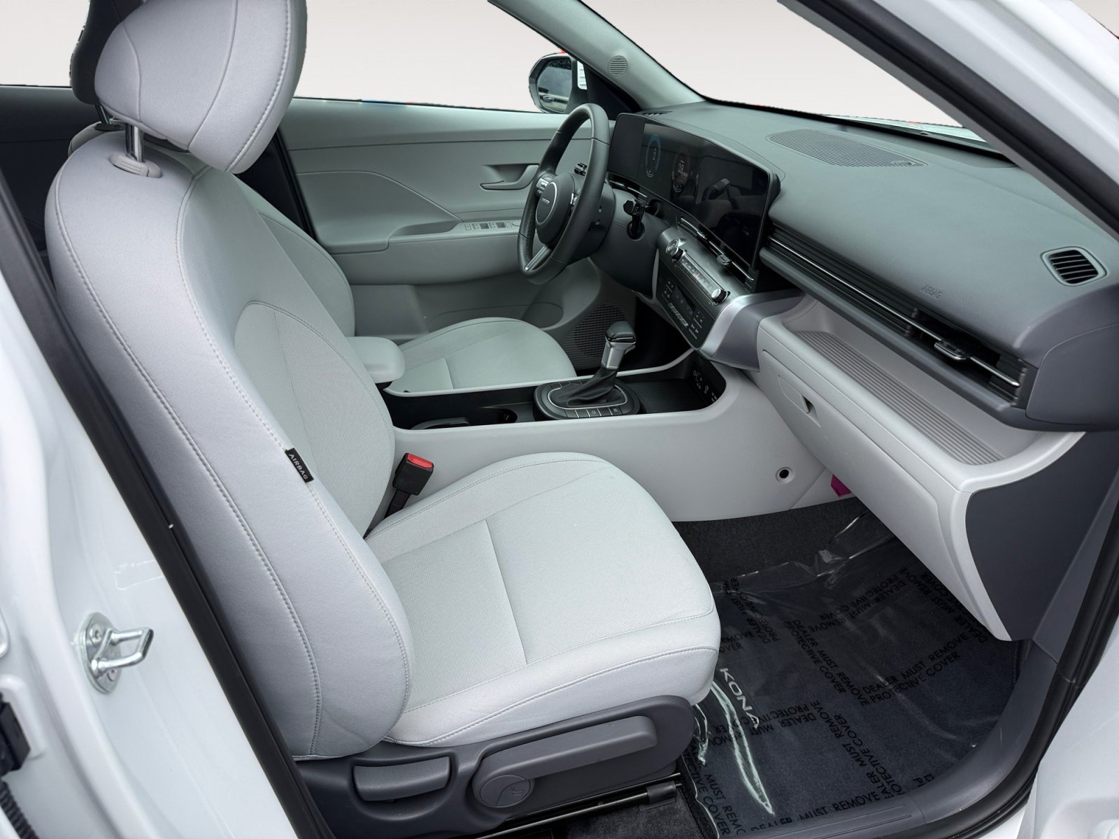 Certified Used 2025 White Hyundai SEL image 19