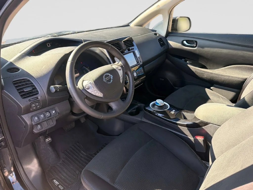 Used 2017 Black Nissan SV image 21