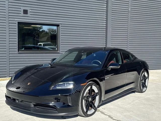 Certified Pre-Owned 2025 Porsche Taycan