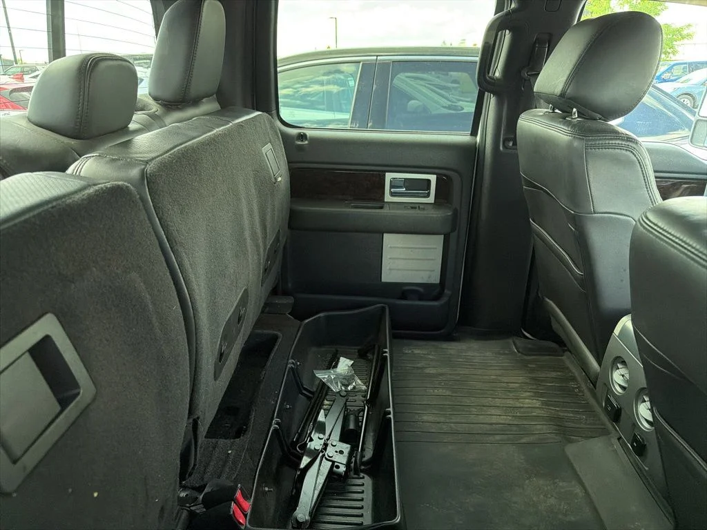 Used 2013 White Ford Platinum image 19