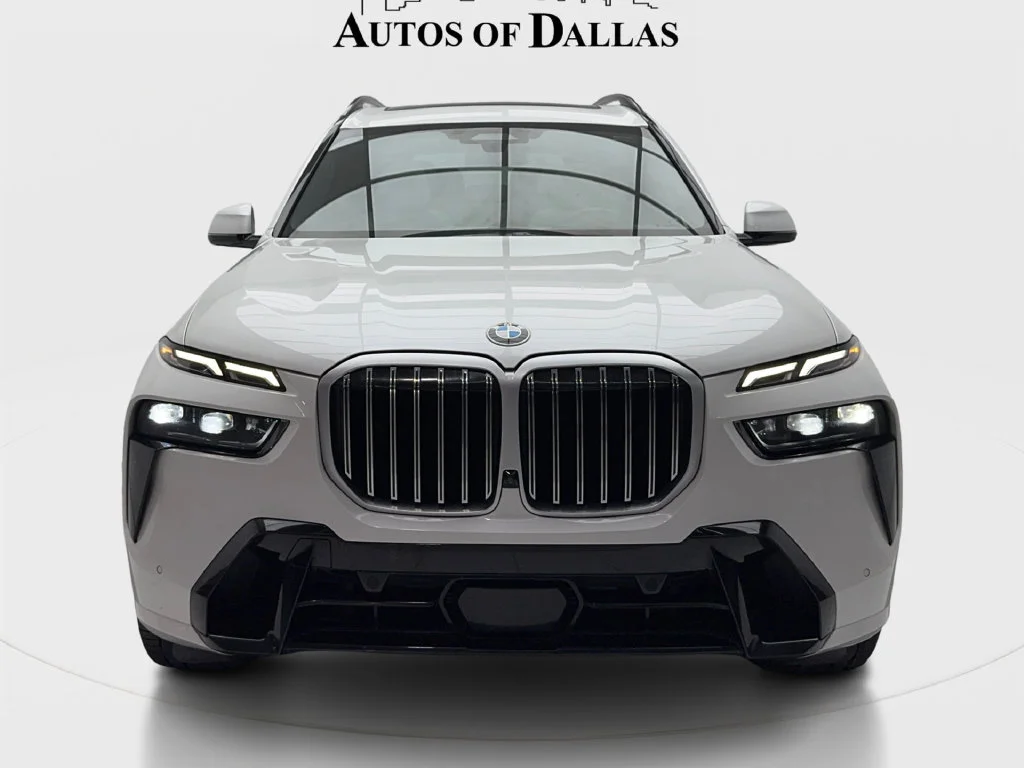 Used 2024 White BMW xDrive40i image 4