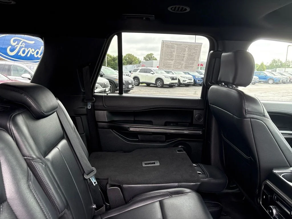 Used 2019 Stone Gray Metallic Ford XLT image 30