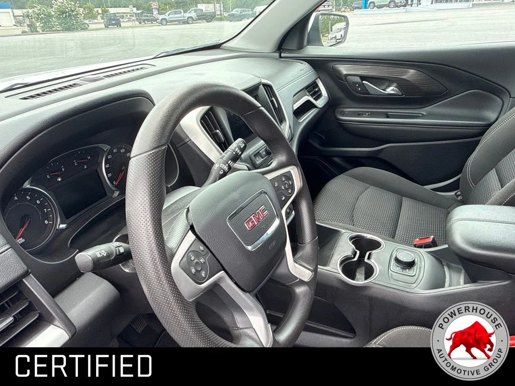 Used 2024 White GMC SLE image 6
