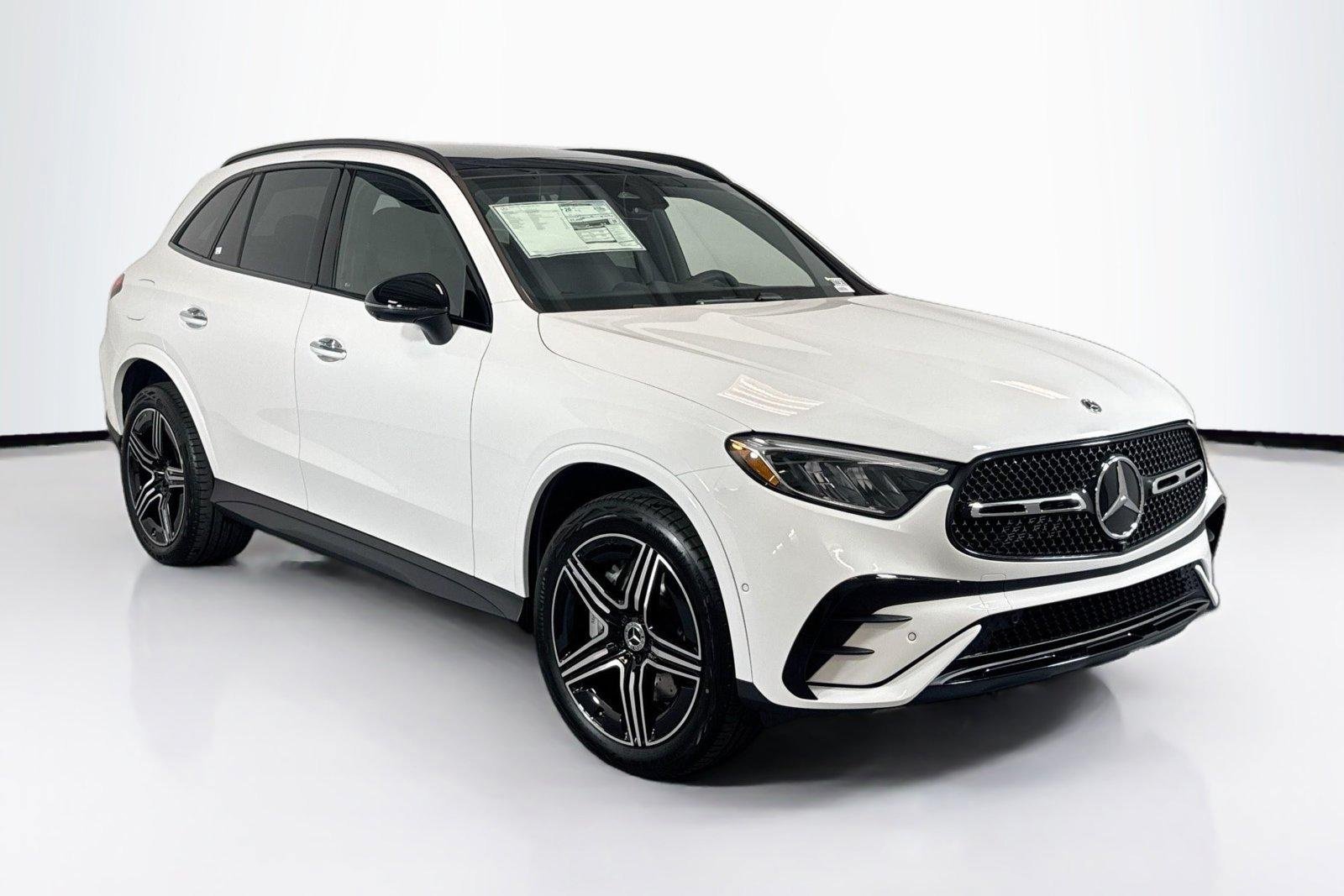 New 2026 Polar White Mercedes-Benz GLC 300 image 3