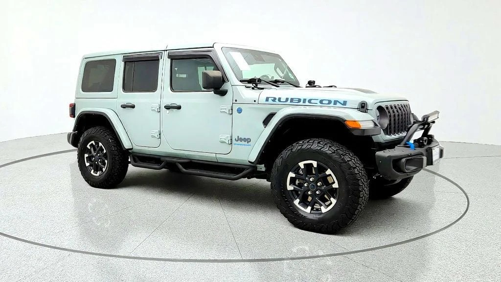 Used 2024 Earl Clearcoat Jeep Rubicon X 4xe w/ Nappa Leather, Rock-Trac & Off-Road Camera image 3