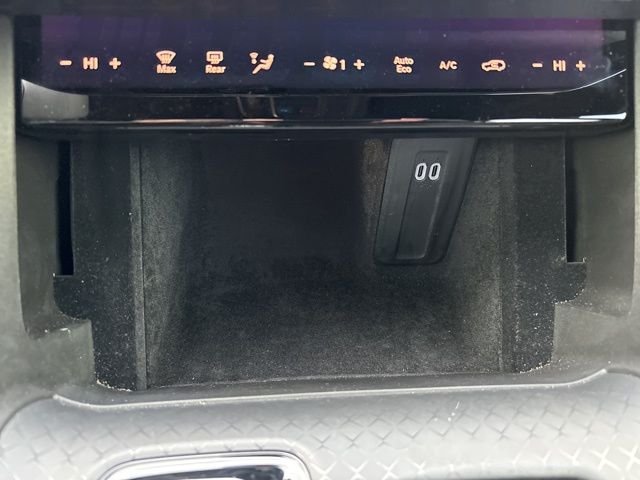 Used 2025 Silver Jeep Limited image 28