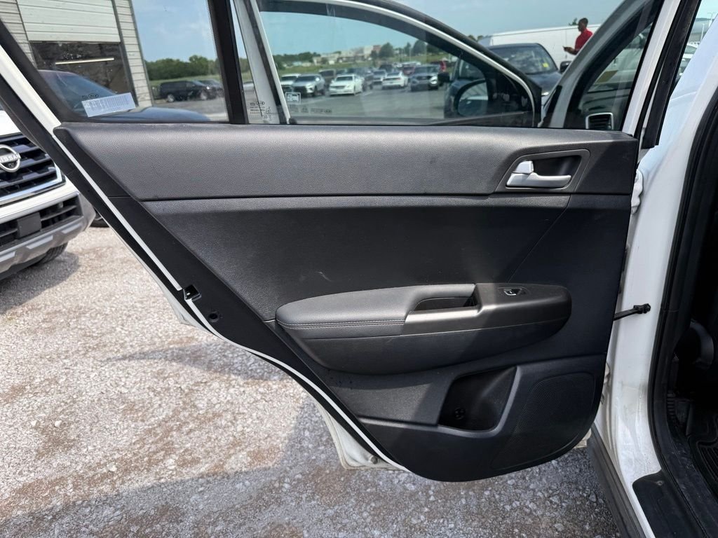 Used 2021 White Kia LX image 8