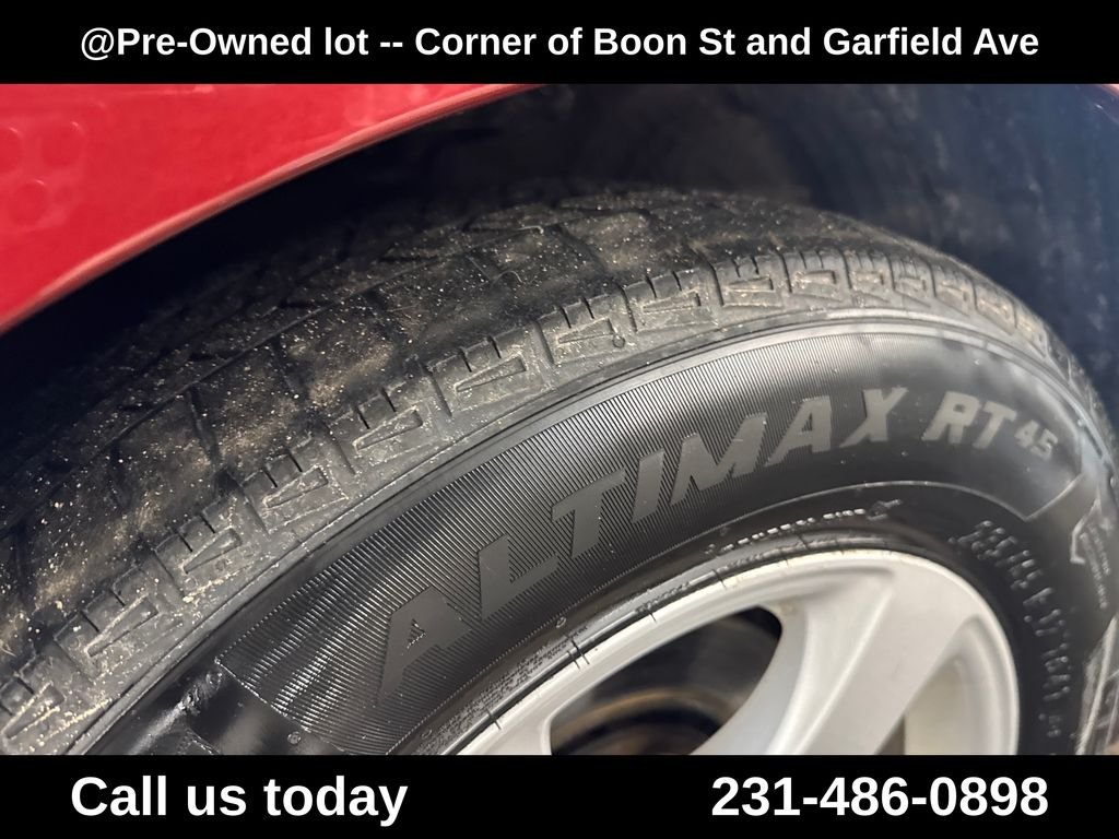Used 2017 Red Toyota LE image 12