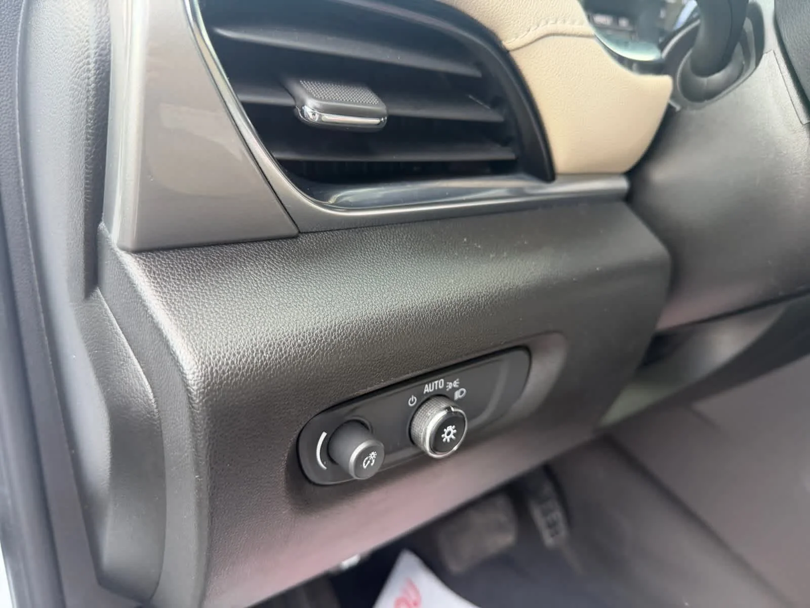 Used 2022 Summit White Chevrolet LS image 20