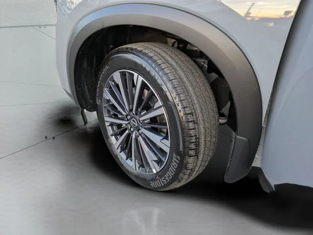 New 2026 Boulder Gray Pearl Nissan Platinum image 31