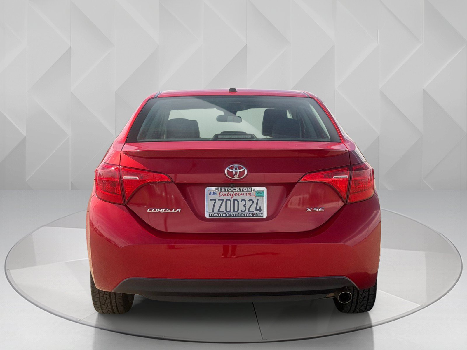 Certified Used 2017 Barcelona Red Metallic Toyota XSE image 4