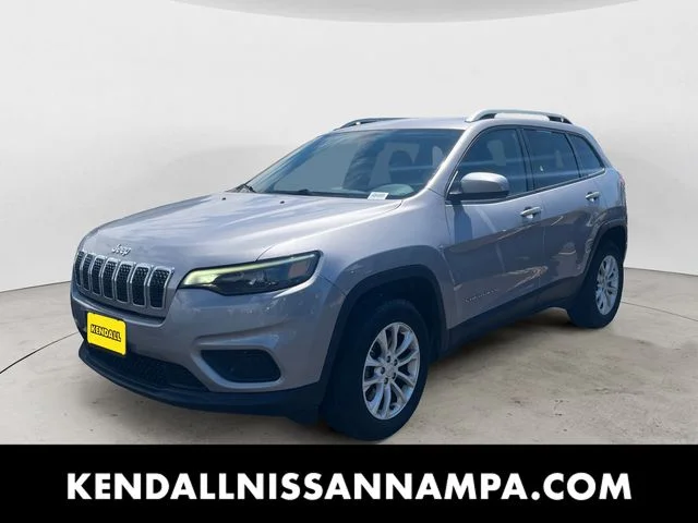 Used 2020 Silver Jeep Latitude image 1